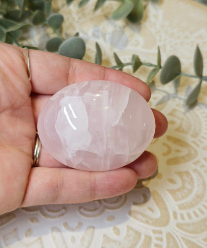 Pierre de paume en Calcite rose