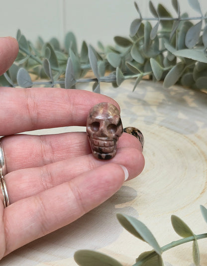 Mini Crâne en Rhodonite