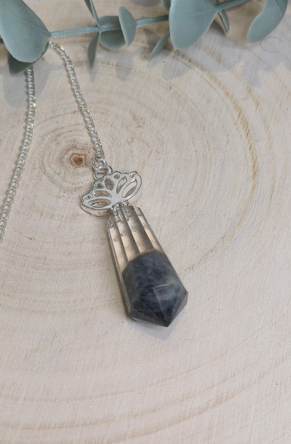 Pendule en Quartz clair et Labradorite