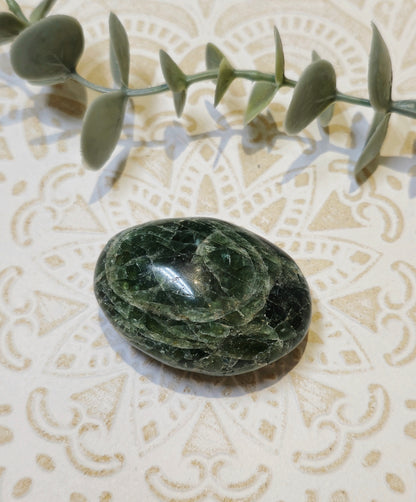 Pierre de paume Apatite verte