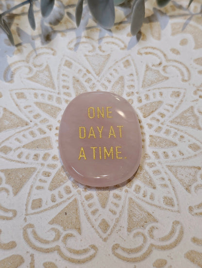 Pierre de paume mince Quartz rose - One Day at a Time