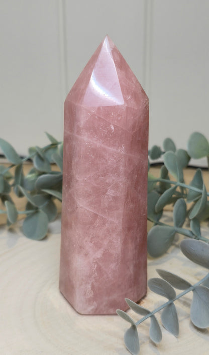Pointe en Quartz rose de Madagascar