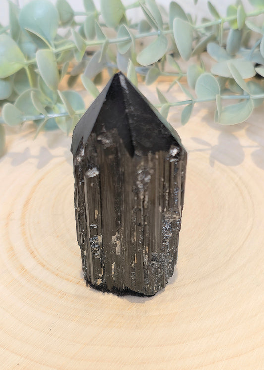 Pointe Tourmaline noire brute