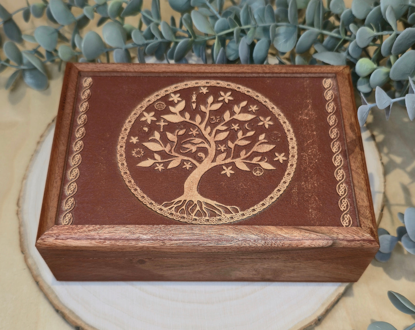 Boite en bois Arbre de vie avec fleur