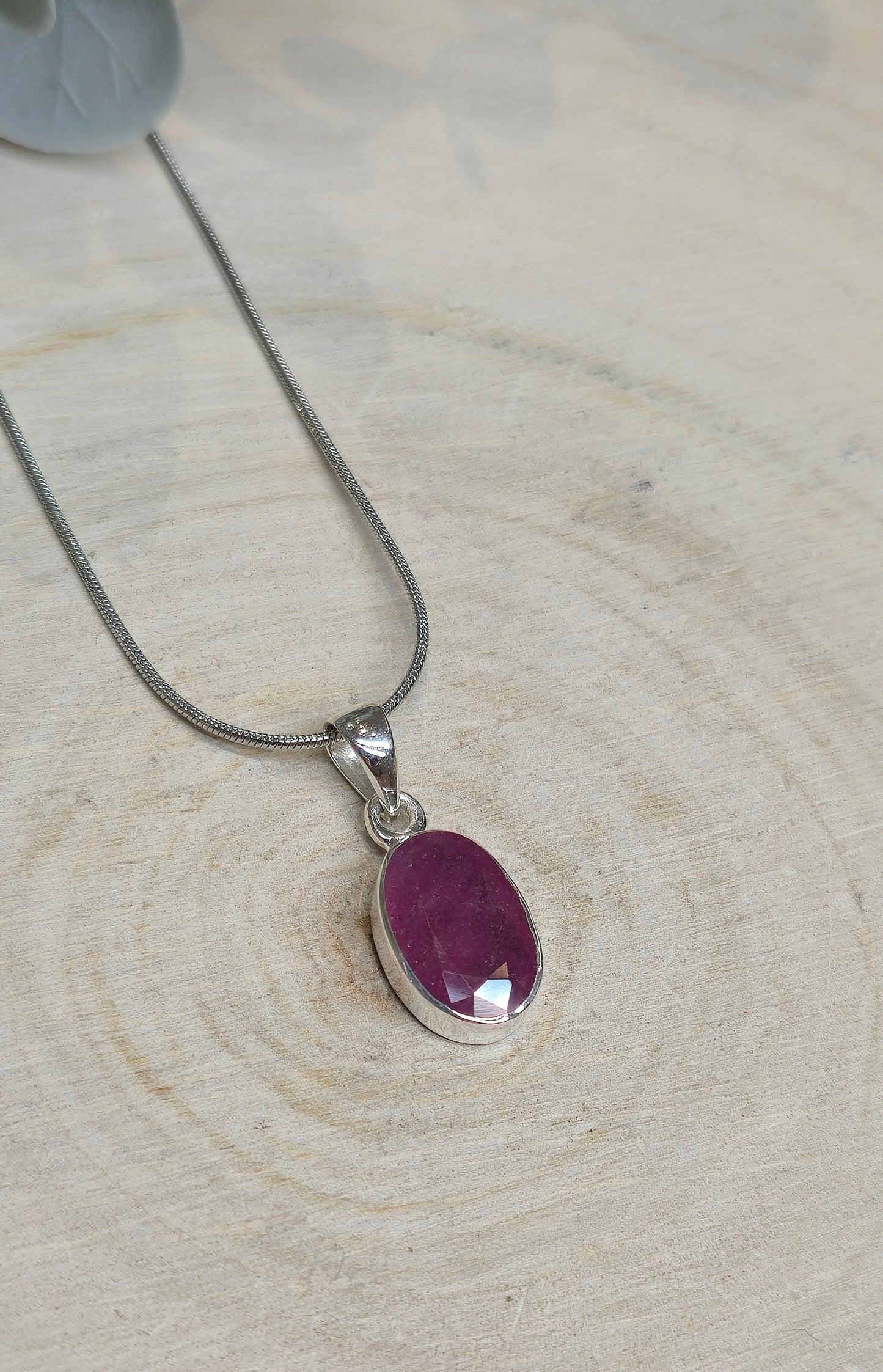 Collier Rubis facetté