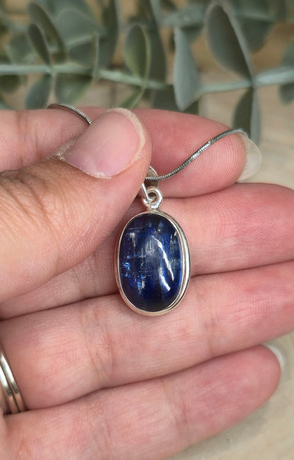 Collier Kyanite