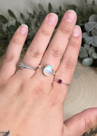 Bague Pierre de lune arc-en-ciel