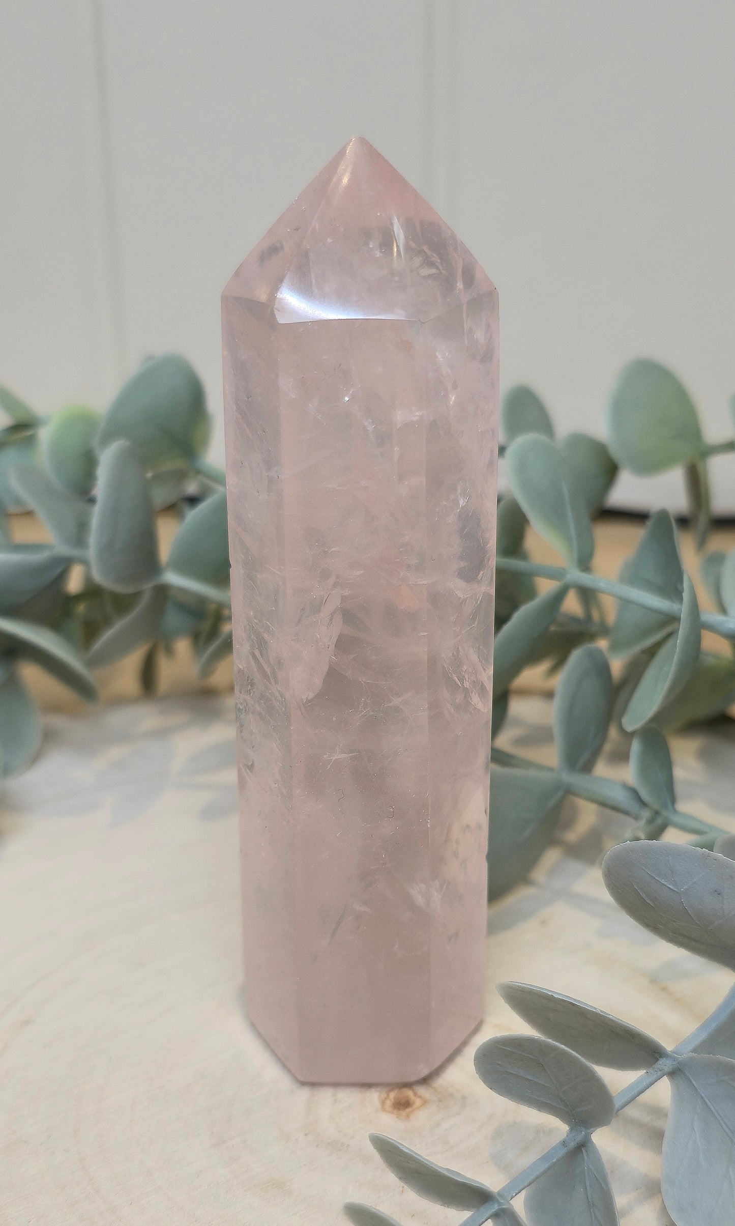 Pointe en Quartz rose de Madagascar