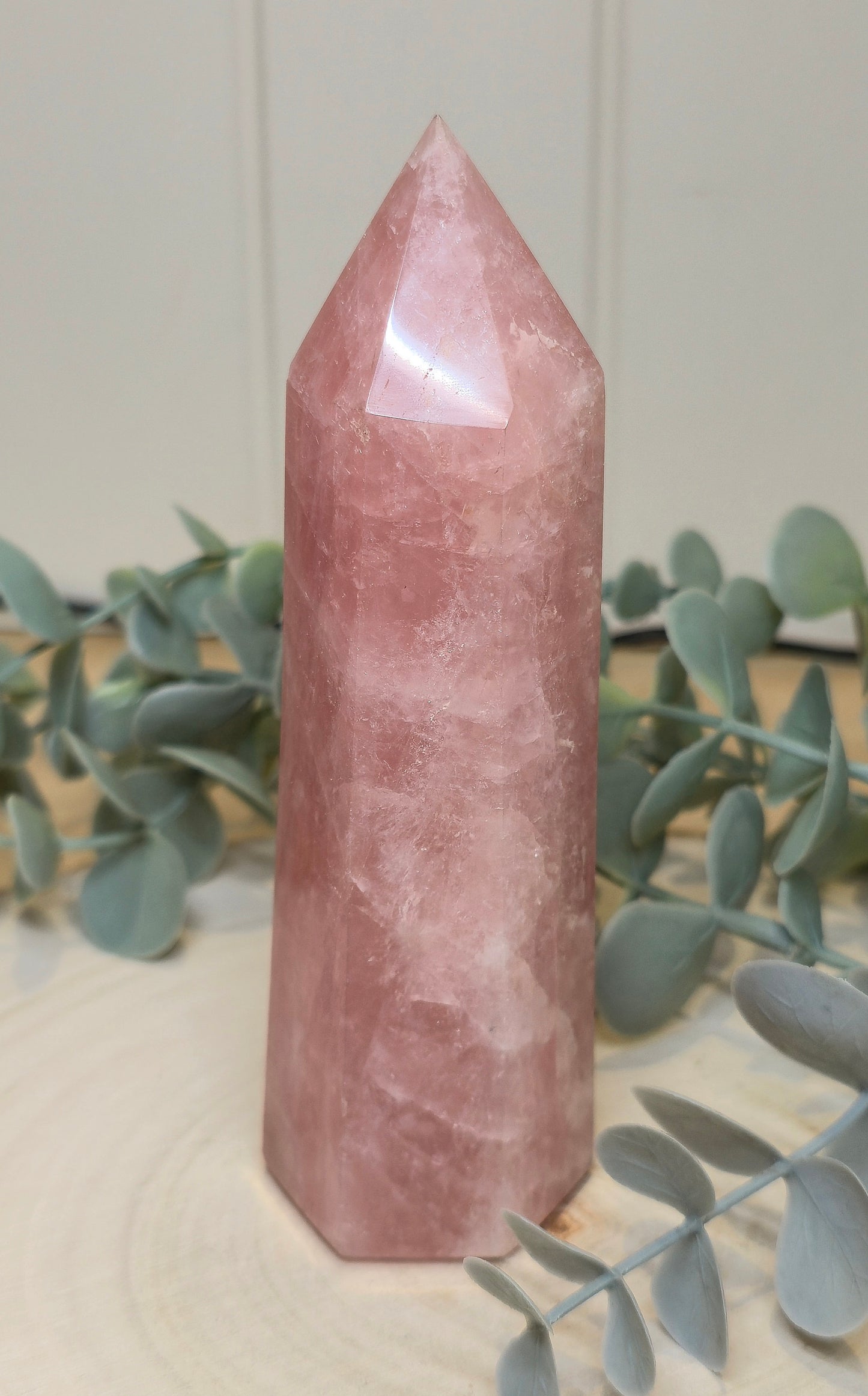 Pointe en Quartz rose de Madagascar