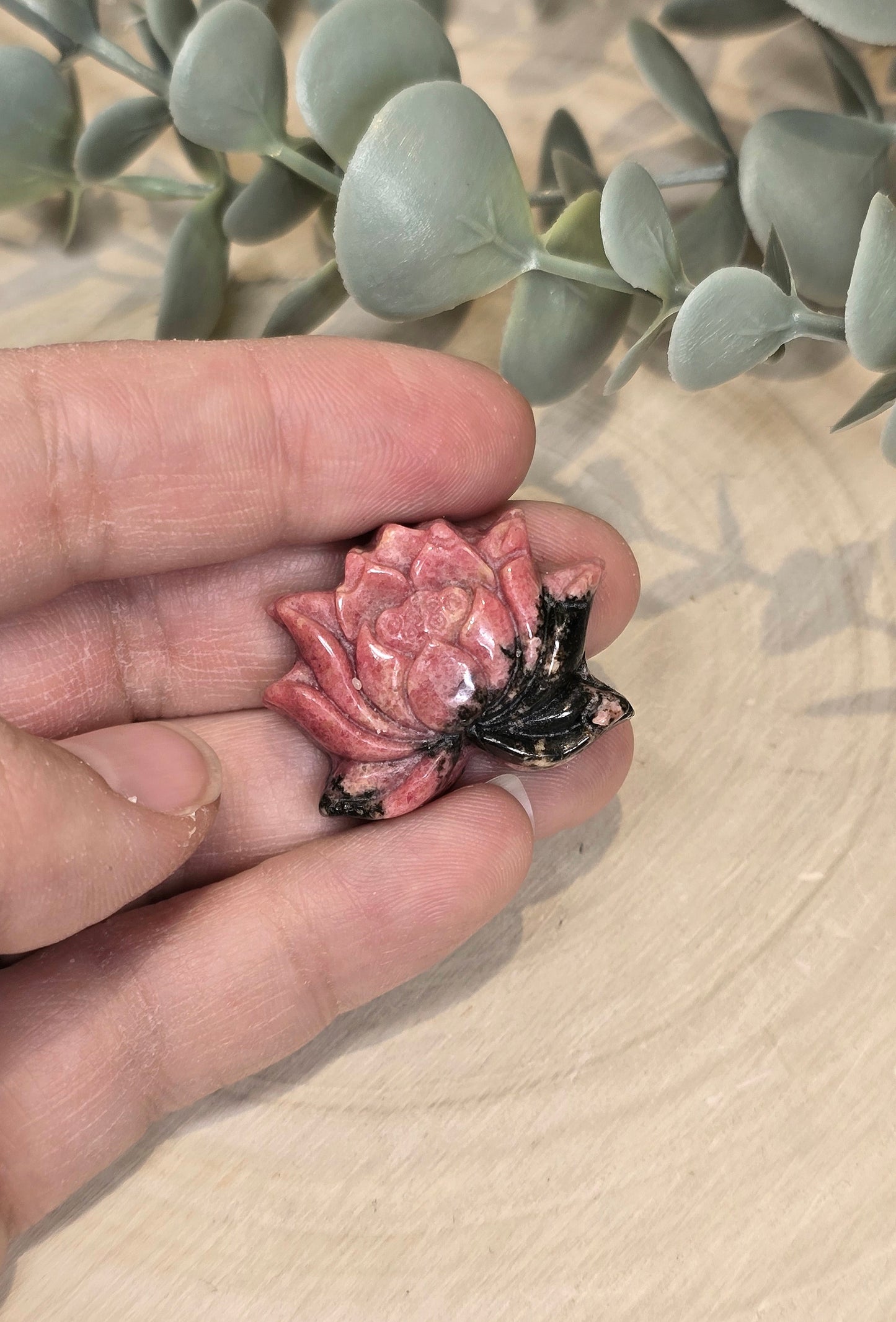 Lotus en Rhodonite