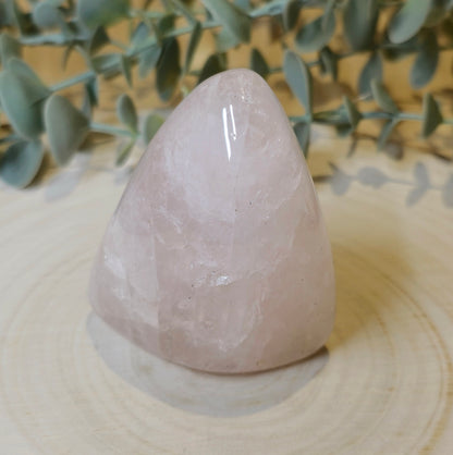 Freeform Quartz rose polie