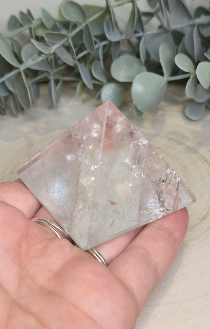 Pyramide Quartz clair (extra clair)