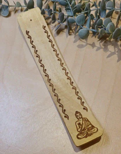 Encensoir en bois à motifs