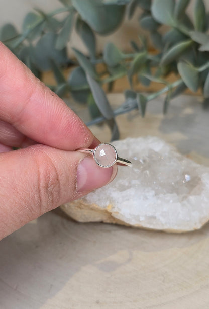 Bague ronde petit Quartz rose