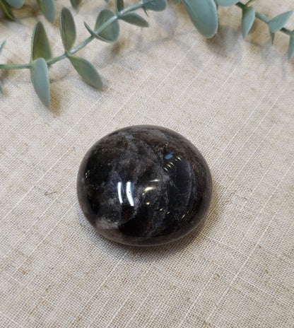 Pierre de paume en Quartz fumé