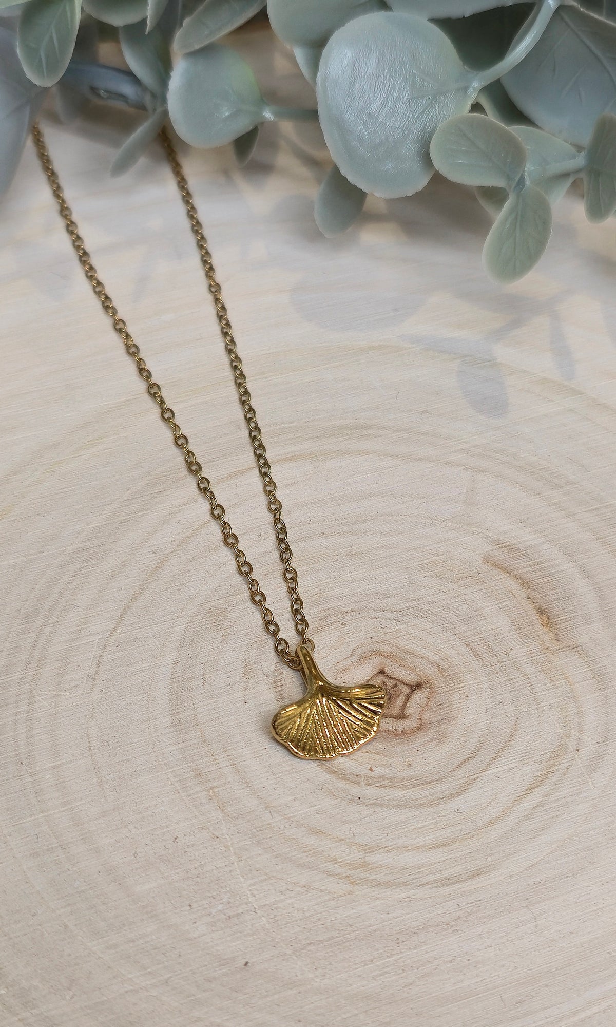 Collier Ginkgo gold