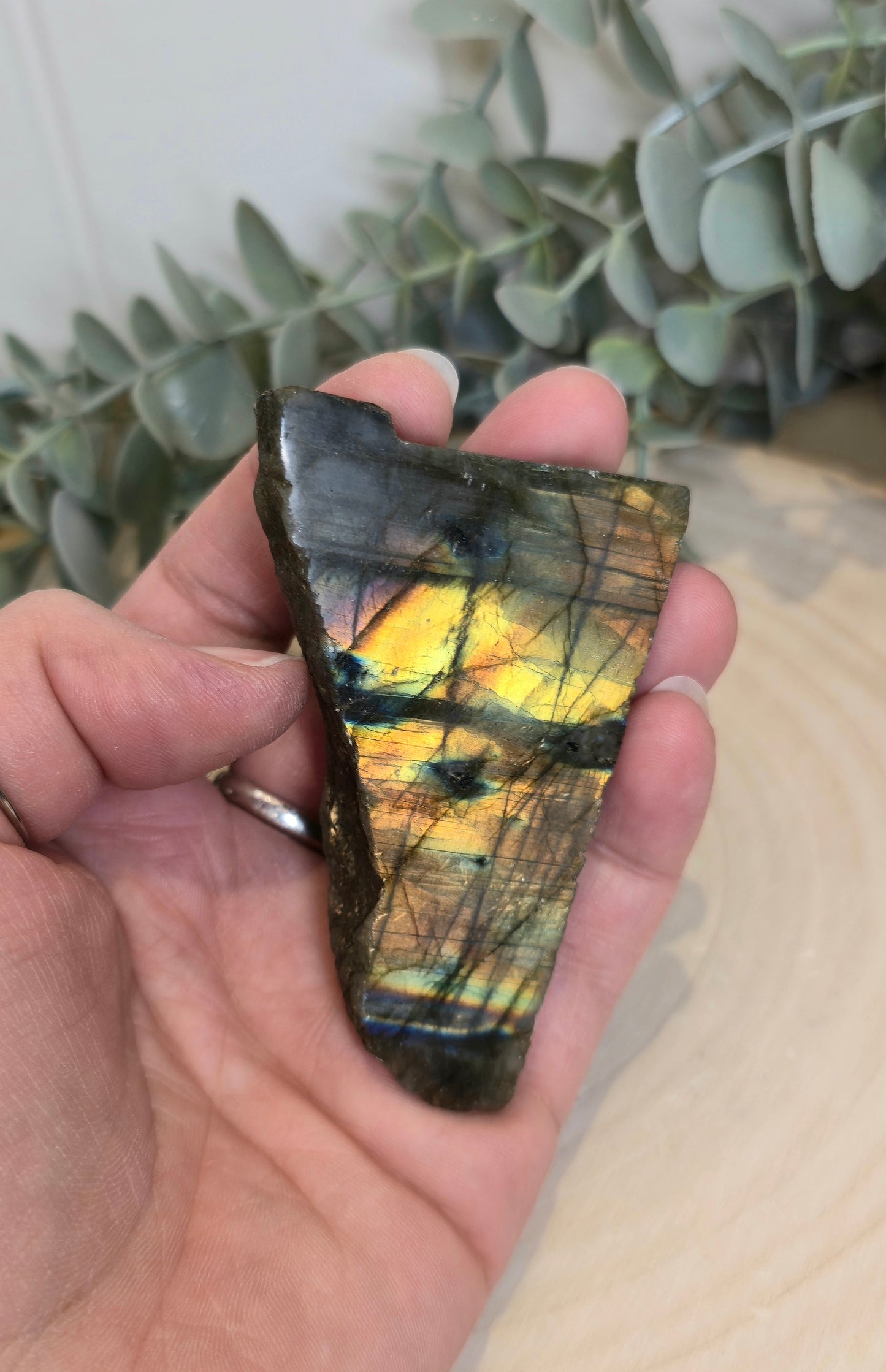 Labradorite brute