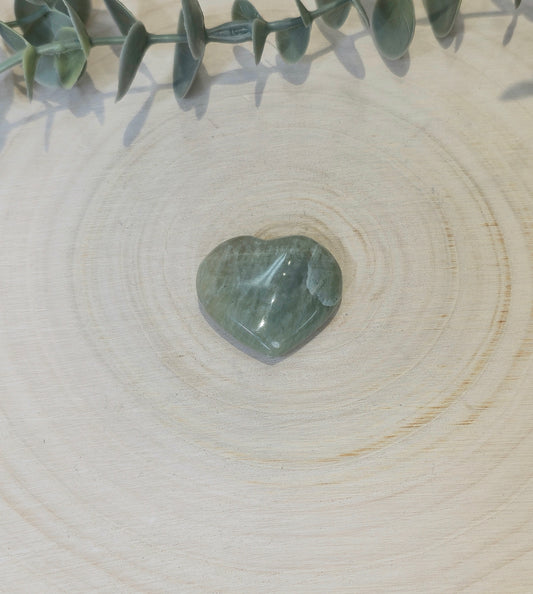 Coeur en Pierre de lune verte