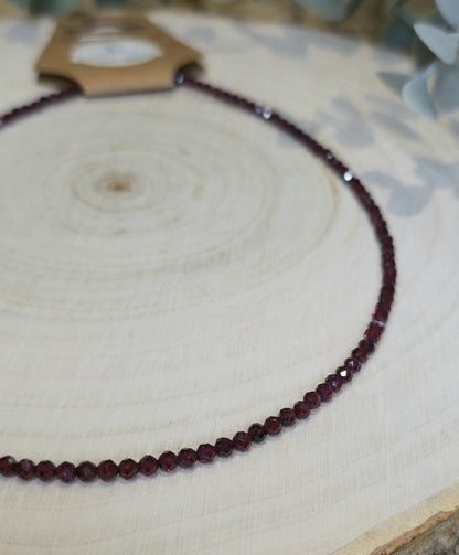 Collier Grenat