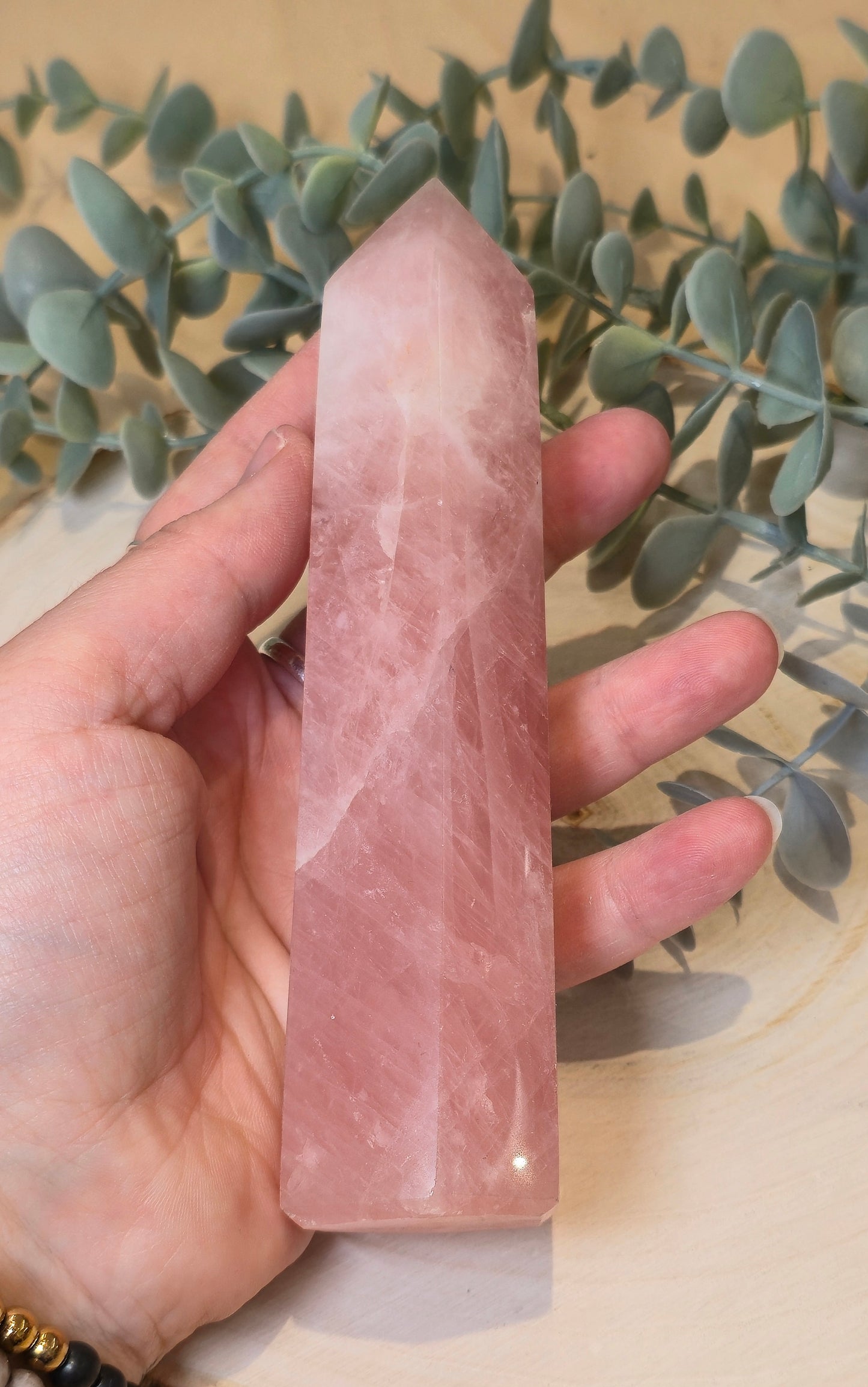 Pointe en Quartz rose de Madagascar