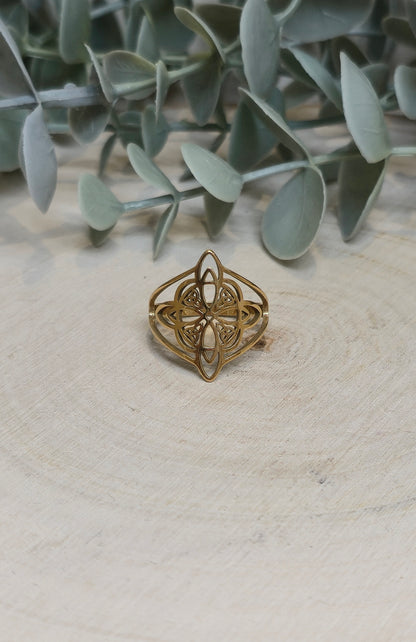 Bague Noeud de sorcière gold