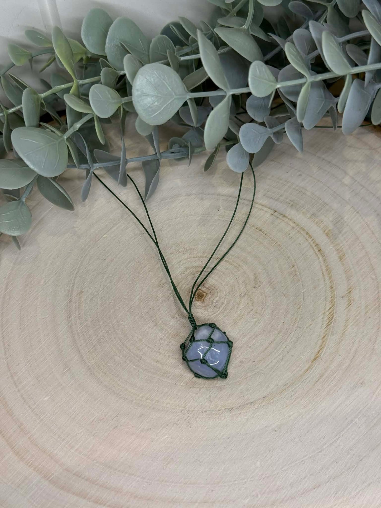 Collier porte-pierre en macramé BeDesign Création