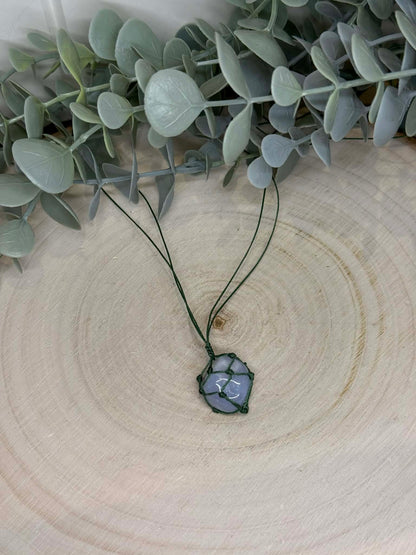 Collier porte-pierre en macramé BeDesign Création