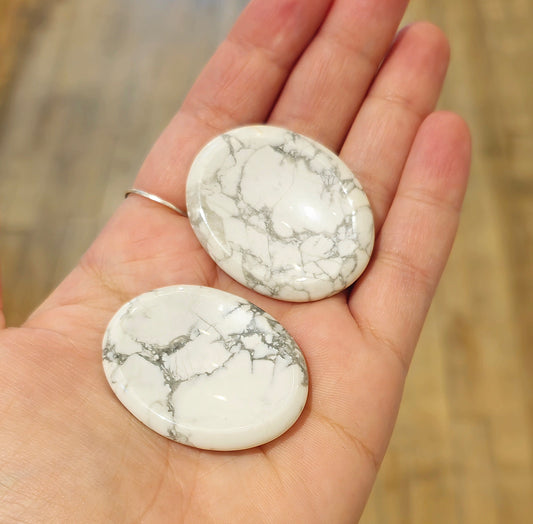 Howlite Worry stone