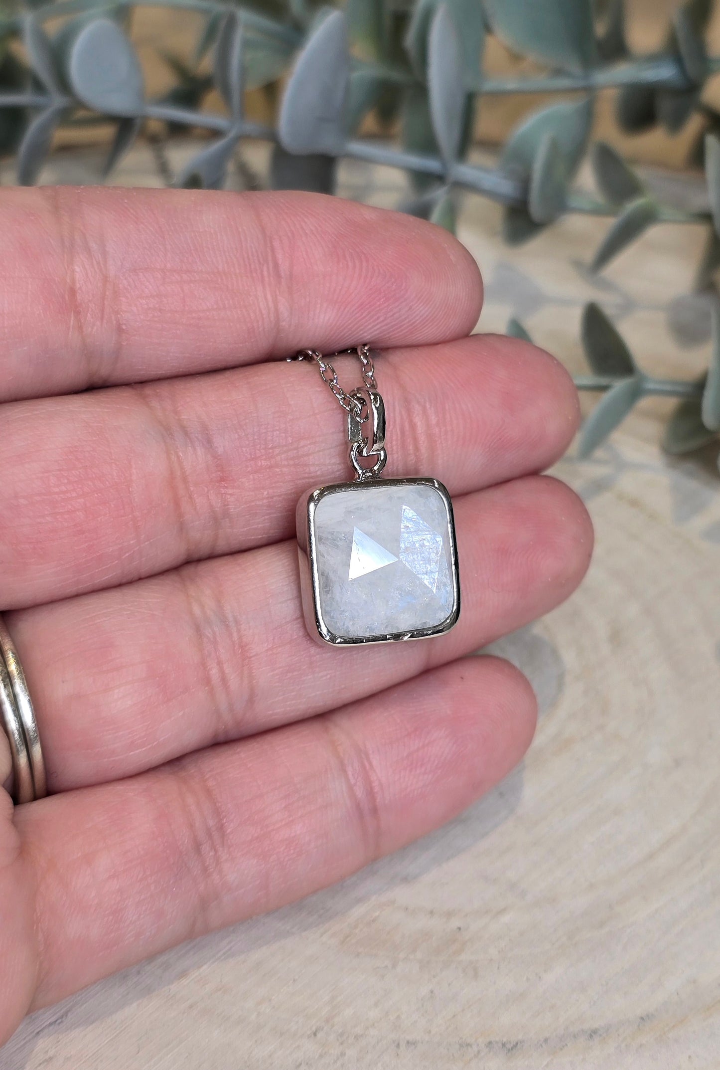 Collier Pierre de lune carré