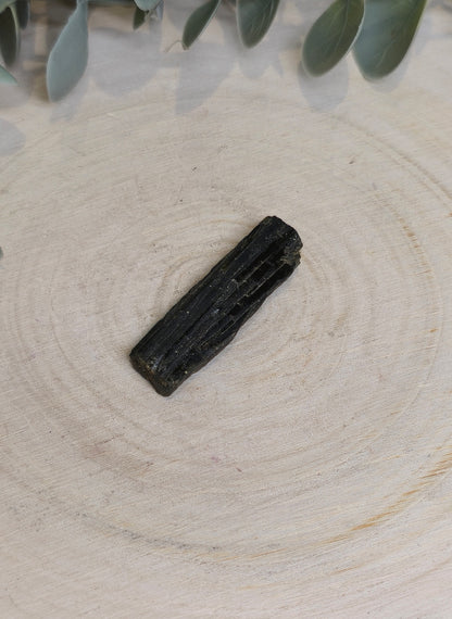 Tourmaline verte brute