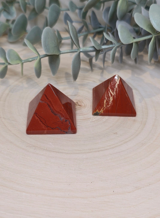 Pyramide Jaspe rouge