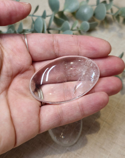 Pierre de paume en Quartz clair (extra clair)