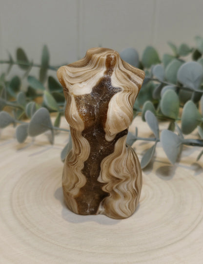 Femme Agate fleur ambrée