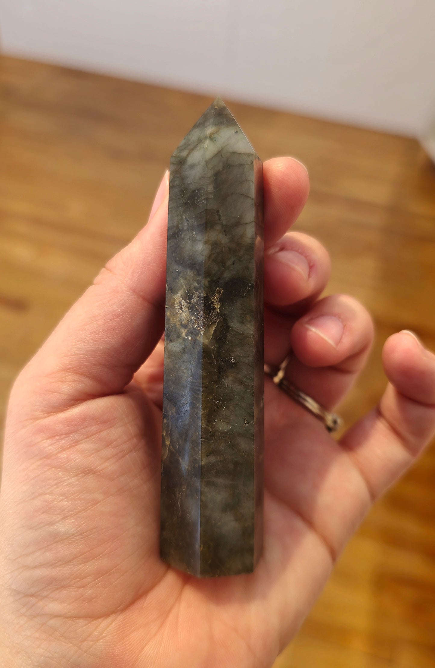 Pointe en Labradorite