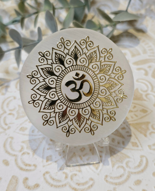 Sélénite Mandala OM gold