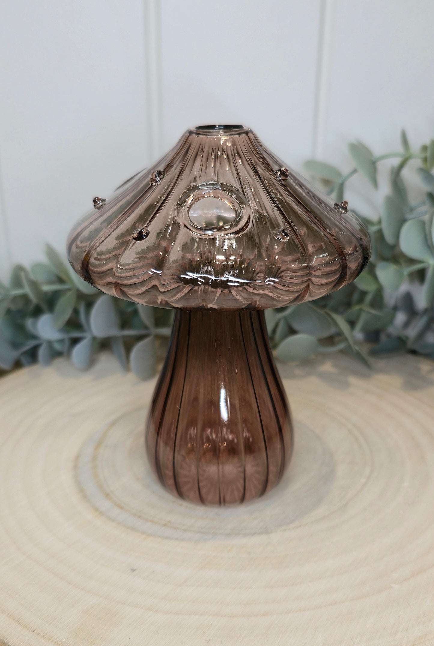 Vase champignon brun pointu