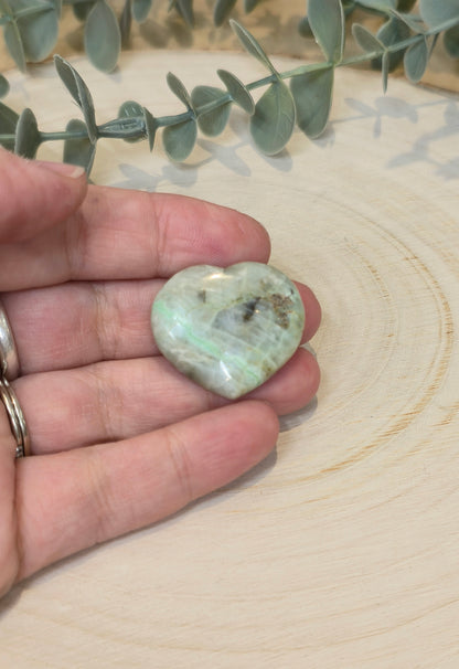 Coeur en Pierre de lune verte