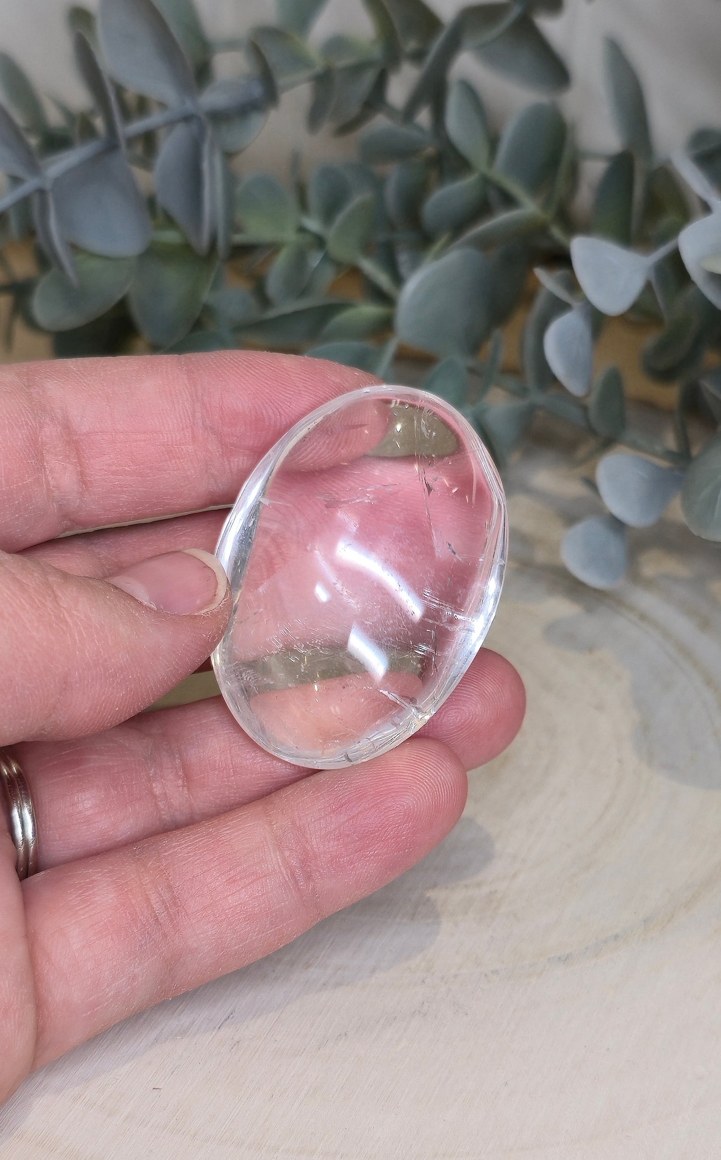 Pierre de paume en Quartz clair (extra clair)