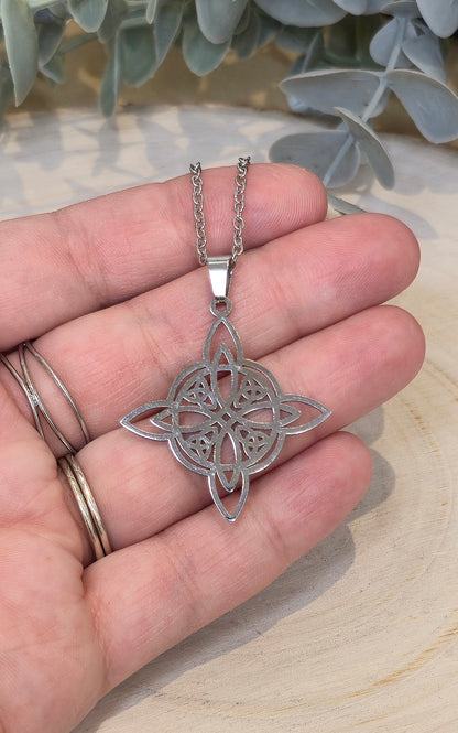 Collier Noeud de sorcière