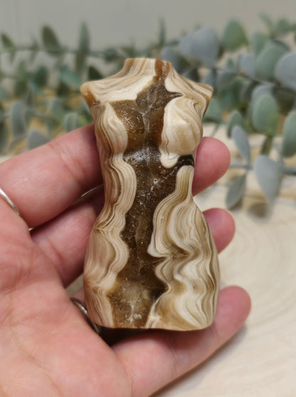 Femme Agate fleur ambrée