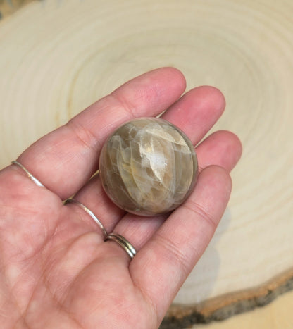 Sphère Pierre de lune pêche