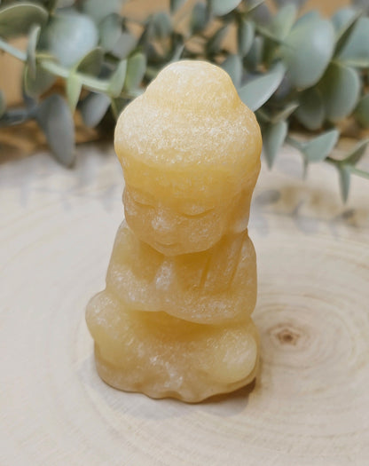 Bouddha en Calcite jaune