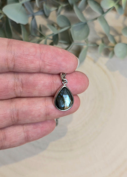 Collier Labradorite goutte