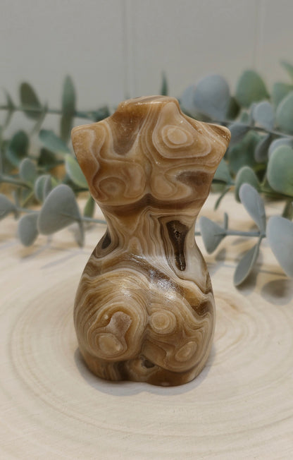 Femme Agate fleur ambrée
