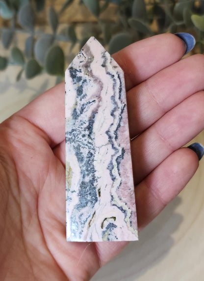 Pointe en Rhodochrosite