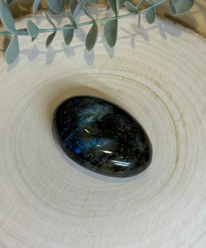Pierre de paume en Labradorite