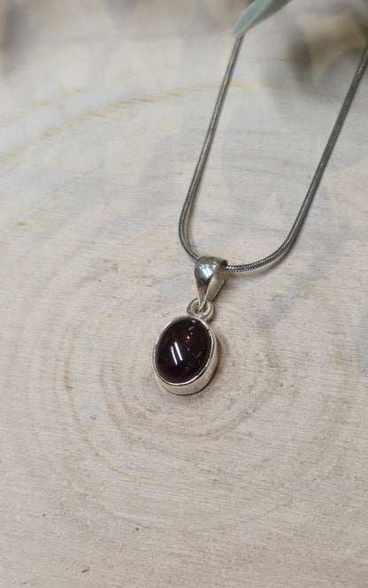 Collier en Grenat