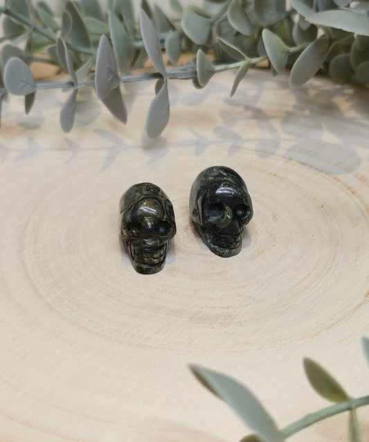 Mini Crâne en Jaspe Kambaba