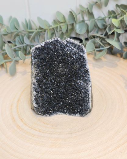 Amas d’Améthyste noire