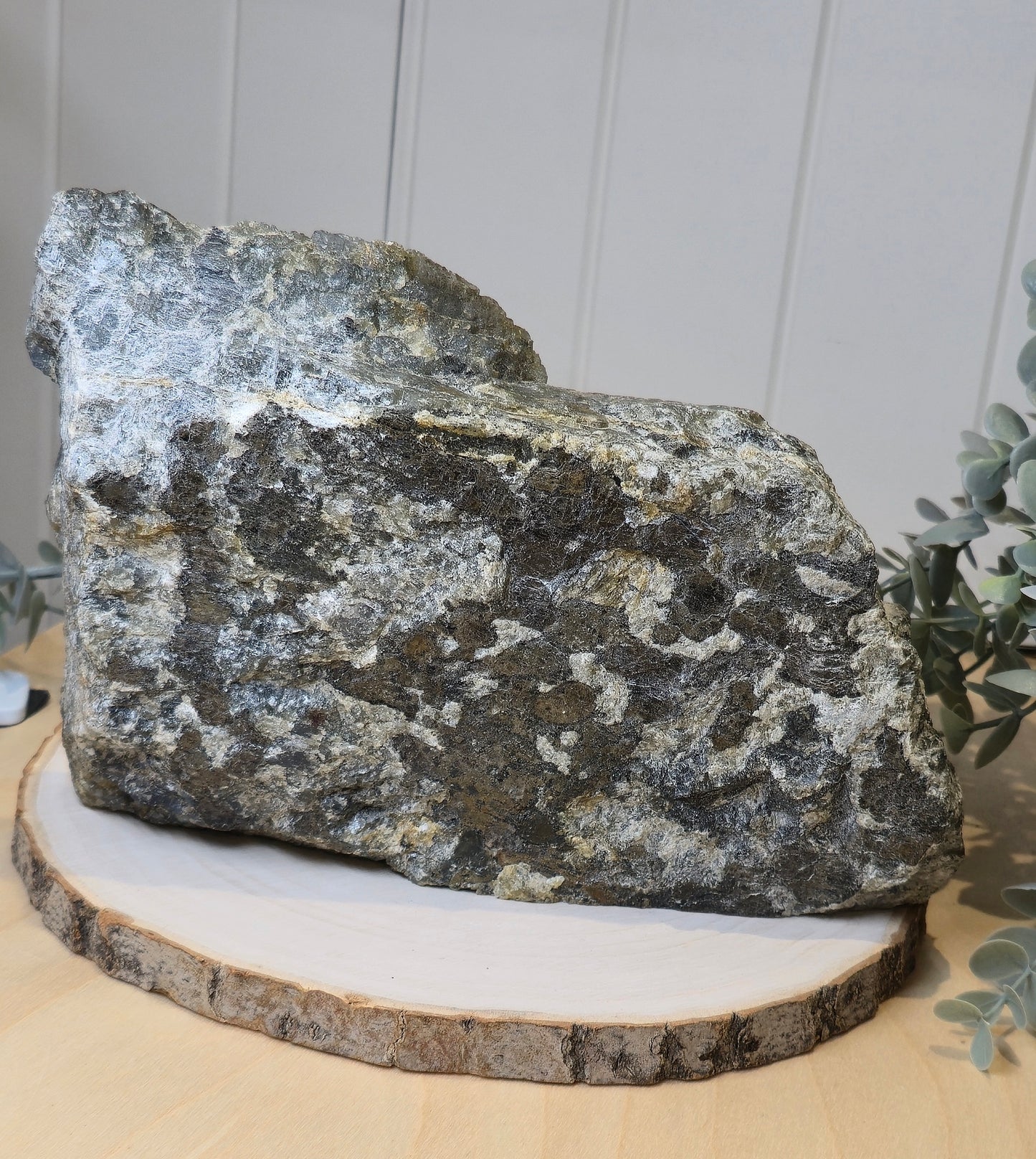 Labradorite brute du Madagascar